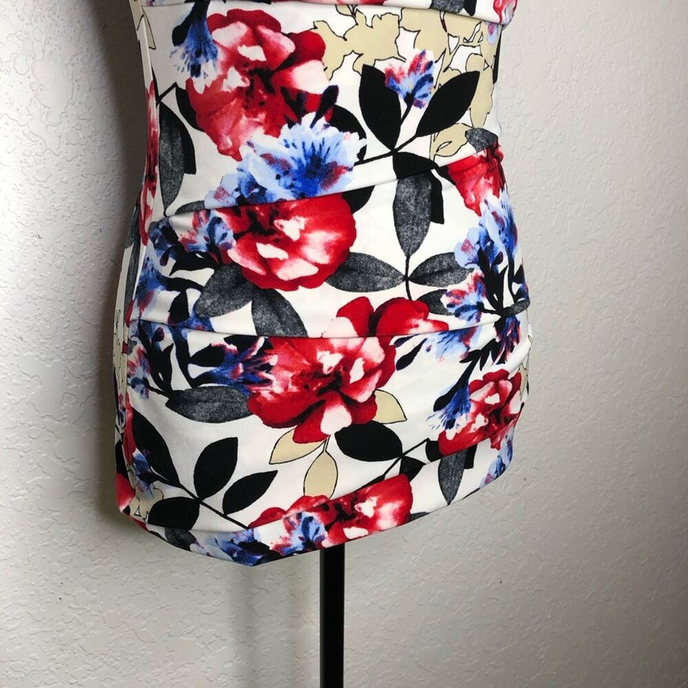 WHBM white blue red floral sleeveless tiered top size Small - Picture 3 of 14